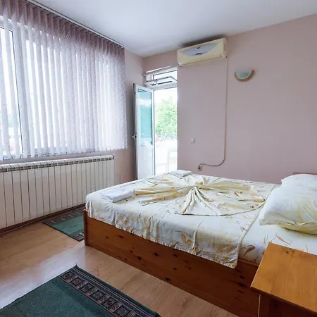 Guest house Ropotamo