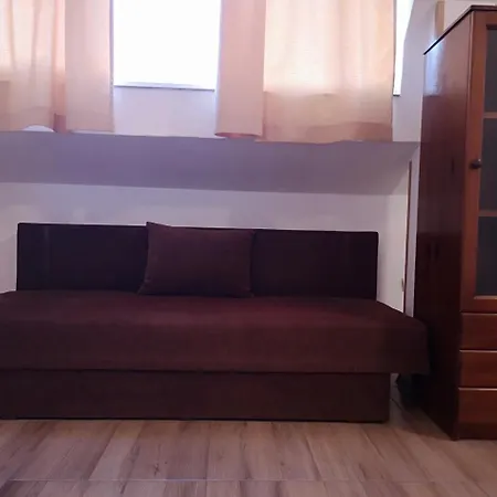 Affittacamere Ropotamo 2*