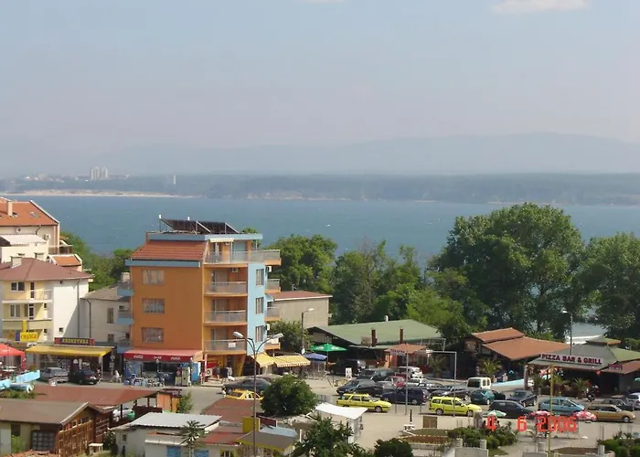 къща за гости ропотамо Къща за гости 2*